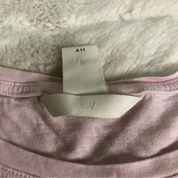 H&M Women’s Pink T-shirt Size Small - Picture 6 of 6
